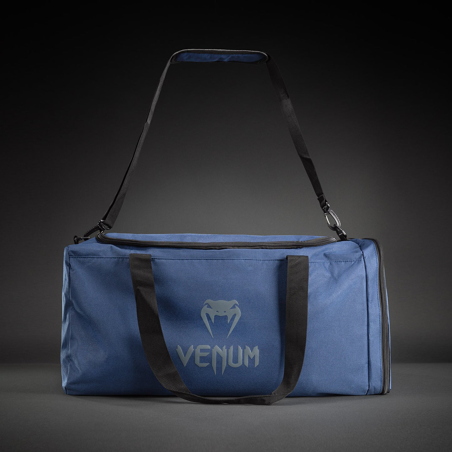Venum Essential Borsa Sportiva (61 L) - Blu Navy