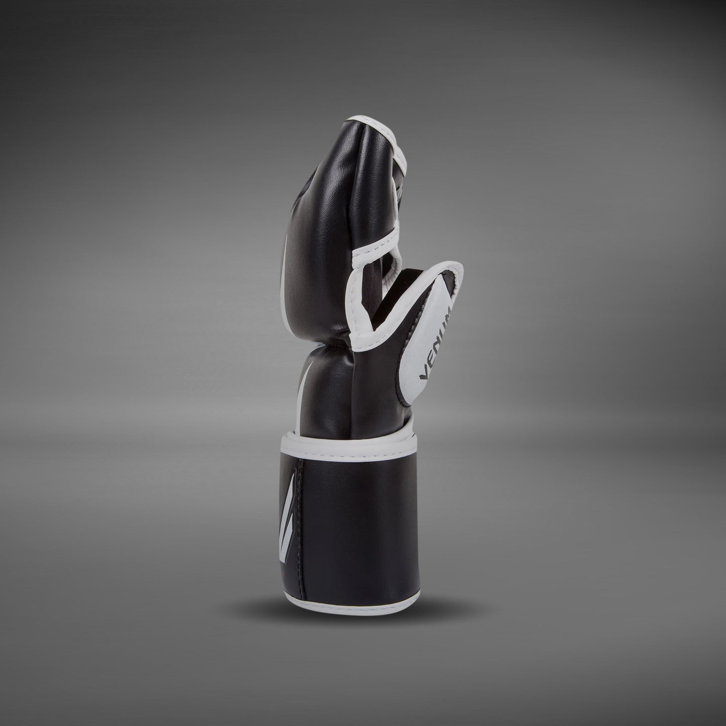 Guanti MMA Venum Challenger - Nero