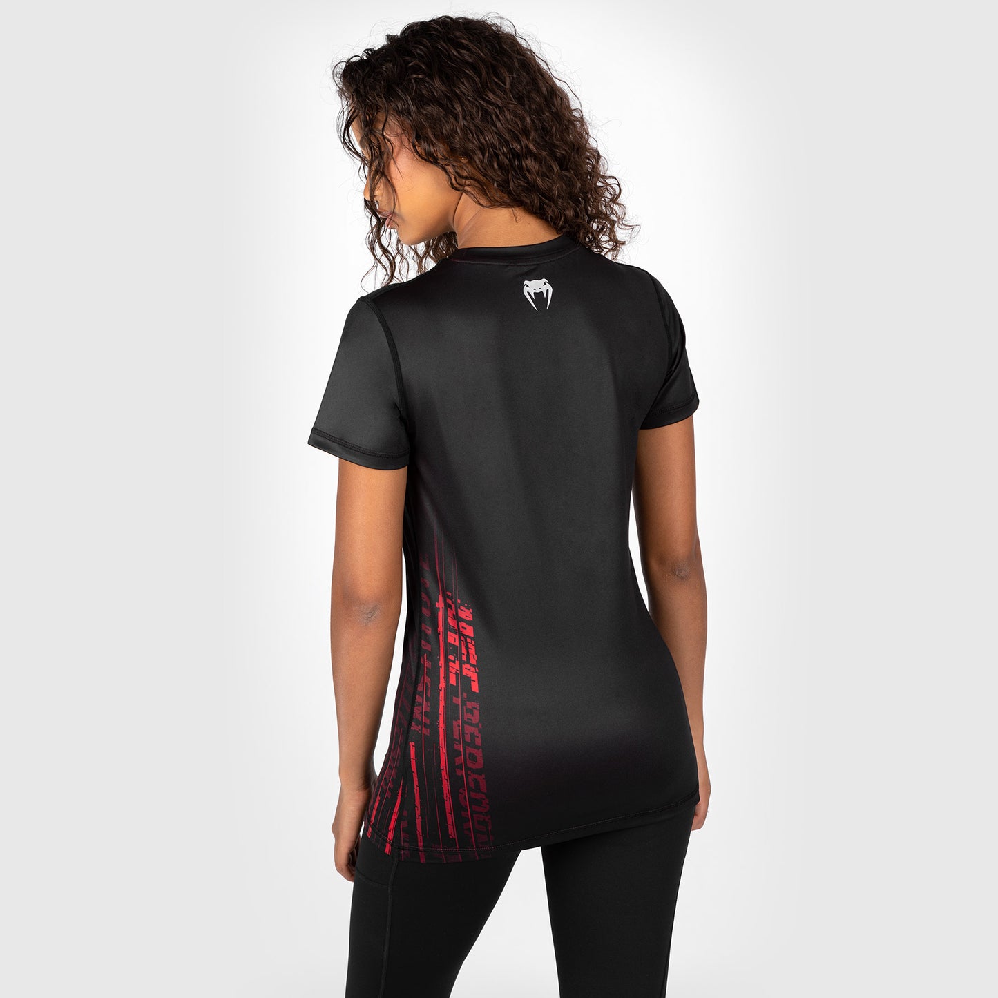 UFC Venum Performance Institute 2.0 Maglietta Dry-Tech da Donna - Nero/Rosso