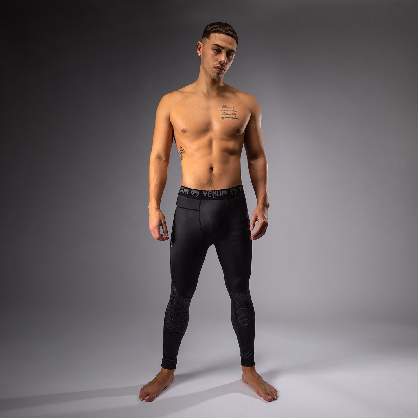 Venum x Assassin’s Creed Shadows Pantaloni a compressione - Nero/Oro