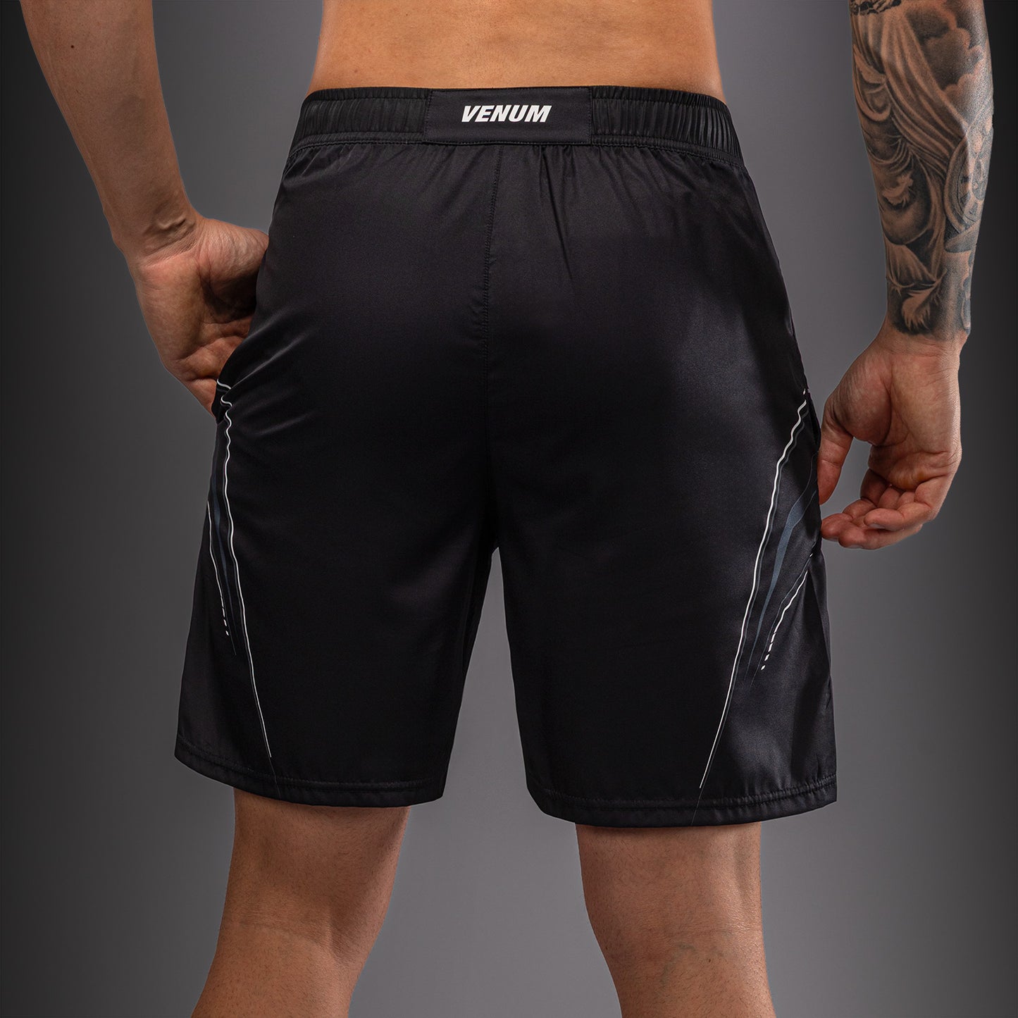 Pantaloncini da Allenamento Venum Streamline – Nero/Bianco