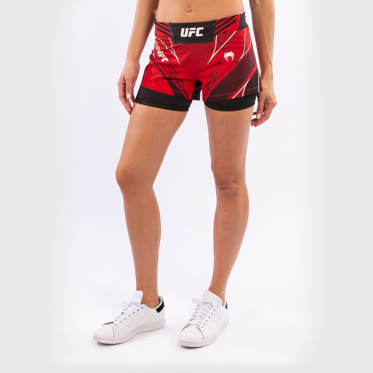 Fightshorts Donna UFC Venum Authentic Fight Night - Vestibilità Corta - Rosso