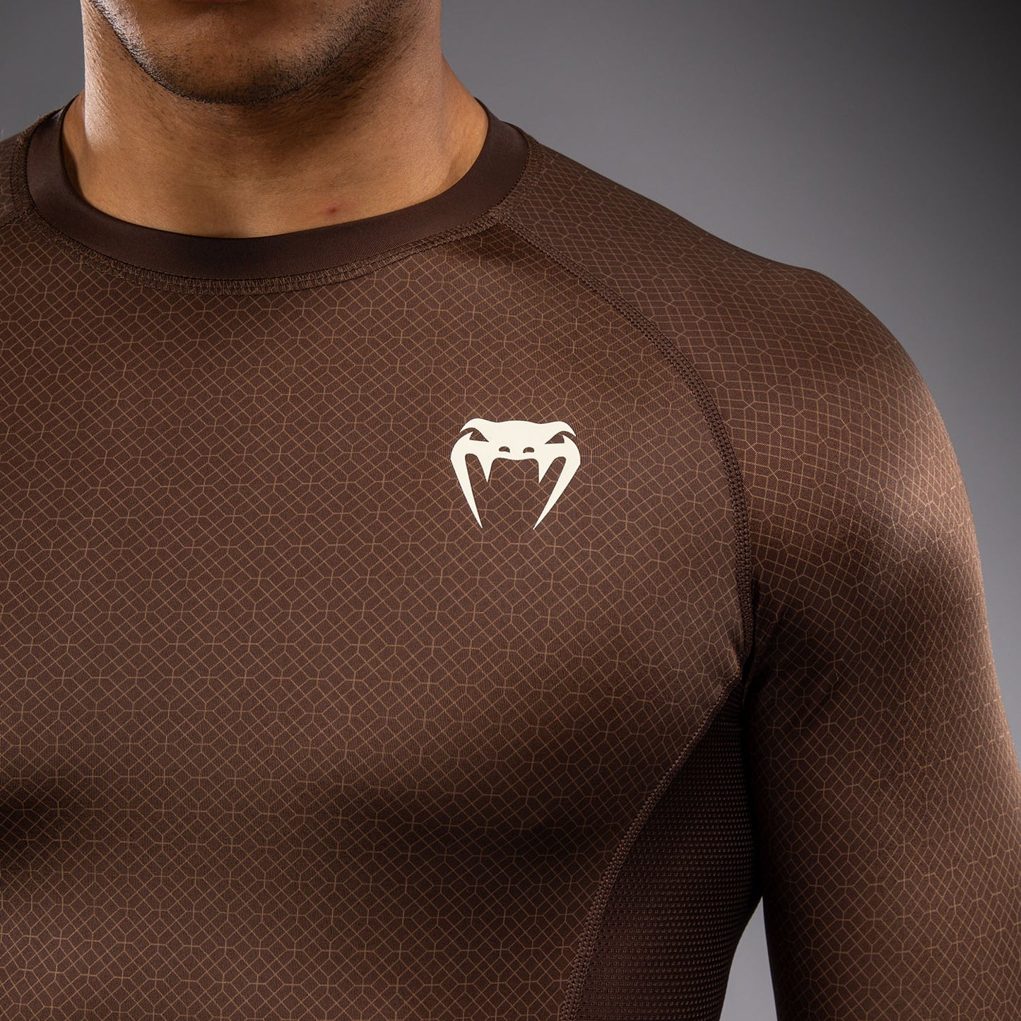 Venum x Roger Gracie Academy Rashguard a Maniche Lunghe - Marrone Scuro