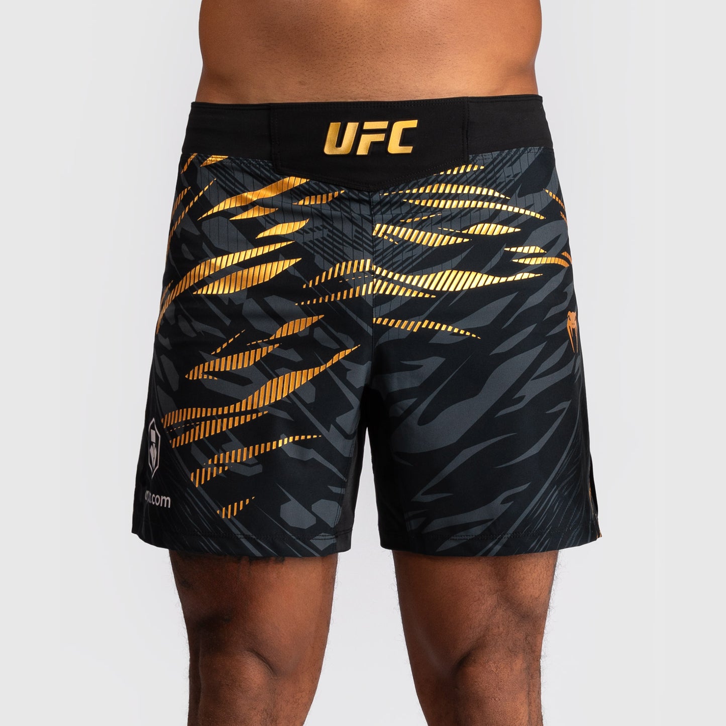 UFC Fusion by Venum Personalizzati Authentic Fight Night Shorts da Lotta per Uomo - Fit Corto - Campione