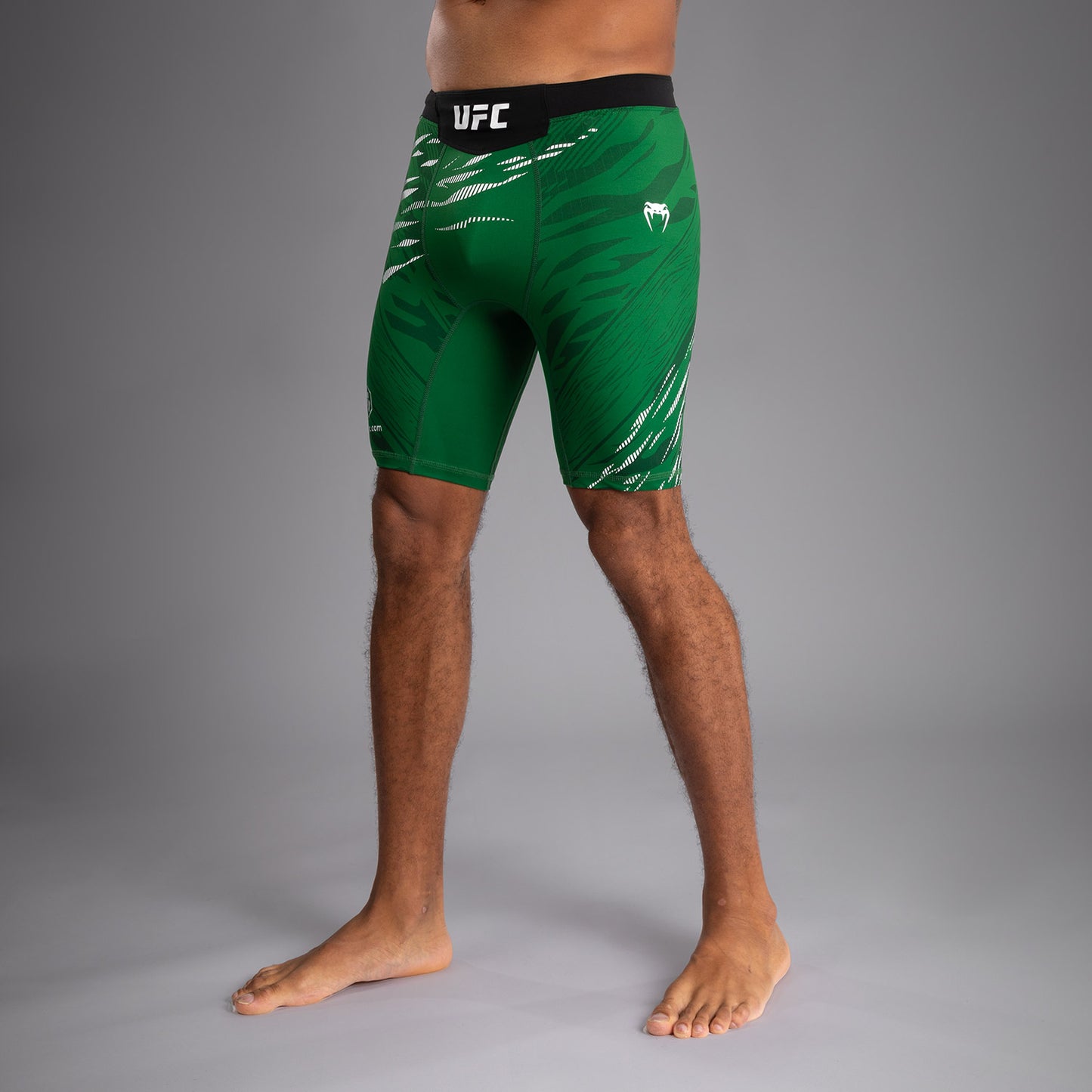 UFC Fusion by Venum Authentic Fight Night Vale Tudo Shorts per Uomo - Verde