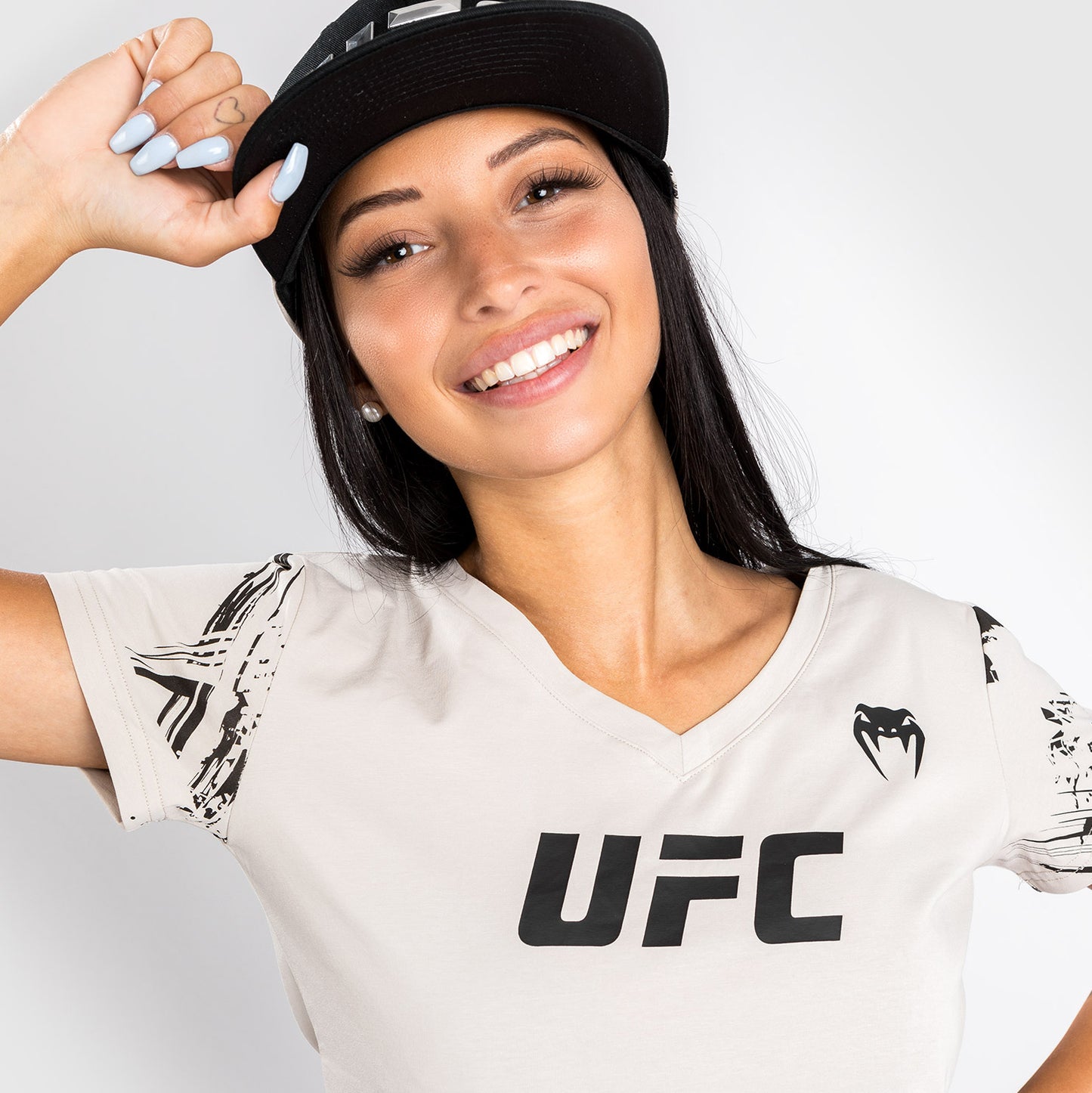 T-Shirt UFC Venum Authentic Fight Week 2.0 - Donna  - sabbia