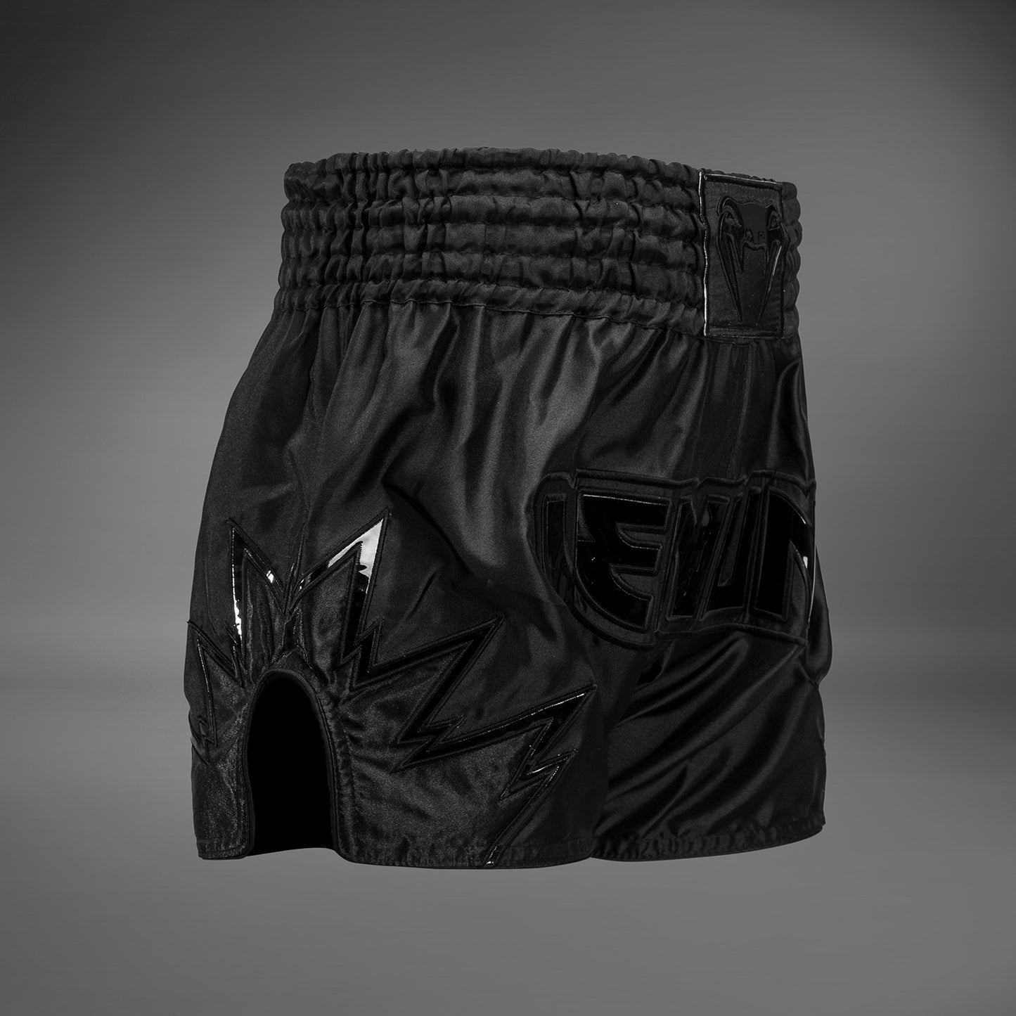 Venum Inferno Muay Thai Shorts - Nero/Nero