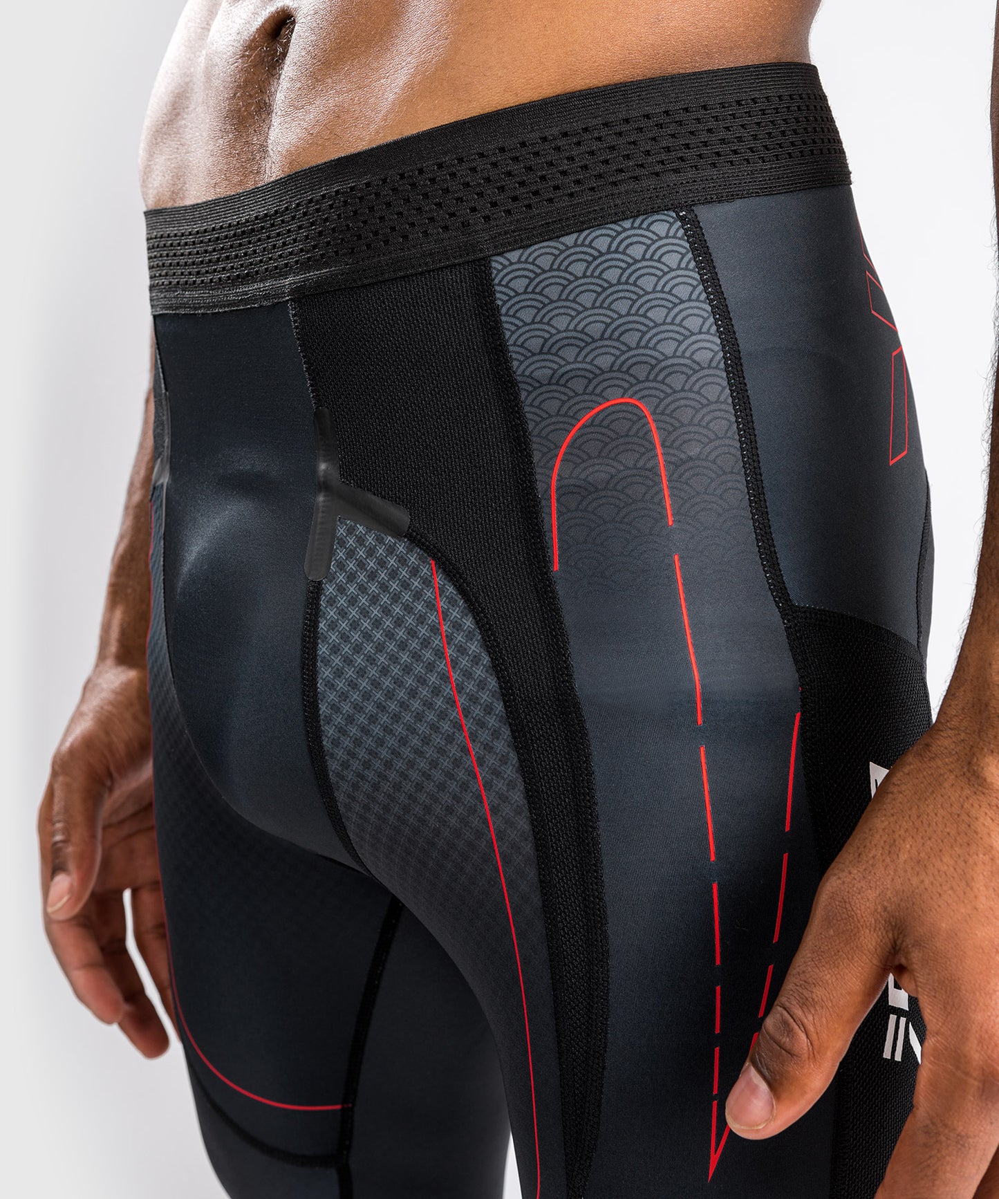Pantaloni a compressione Venum Okinawa 3.0 - Nero/Rosso
