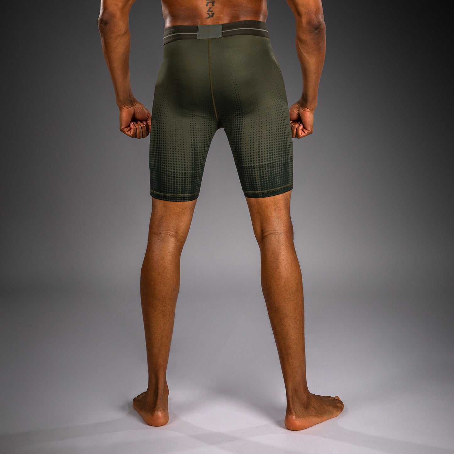 Venum Stealth Pantaloncini a Compressione – Kaki/Verde Scuro