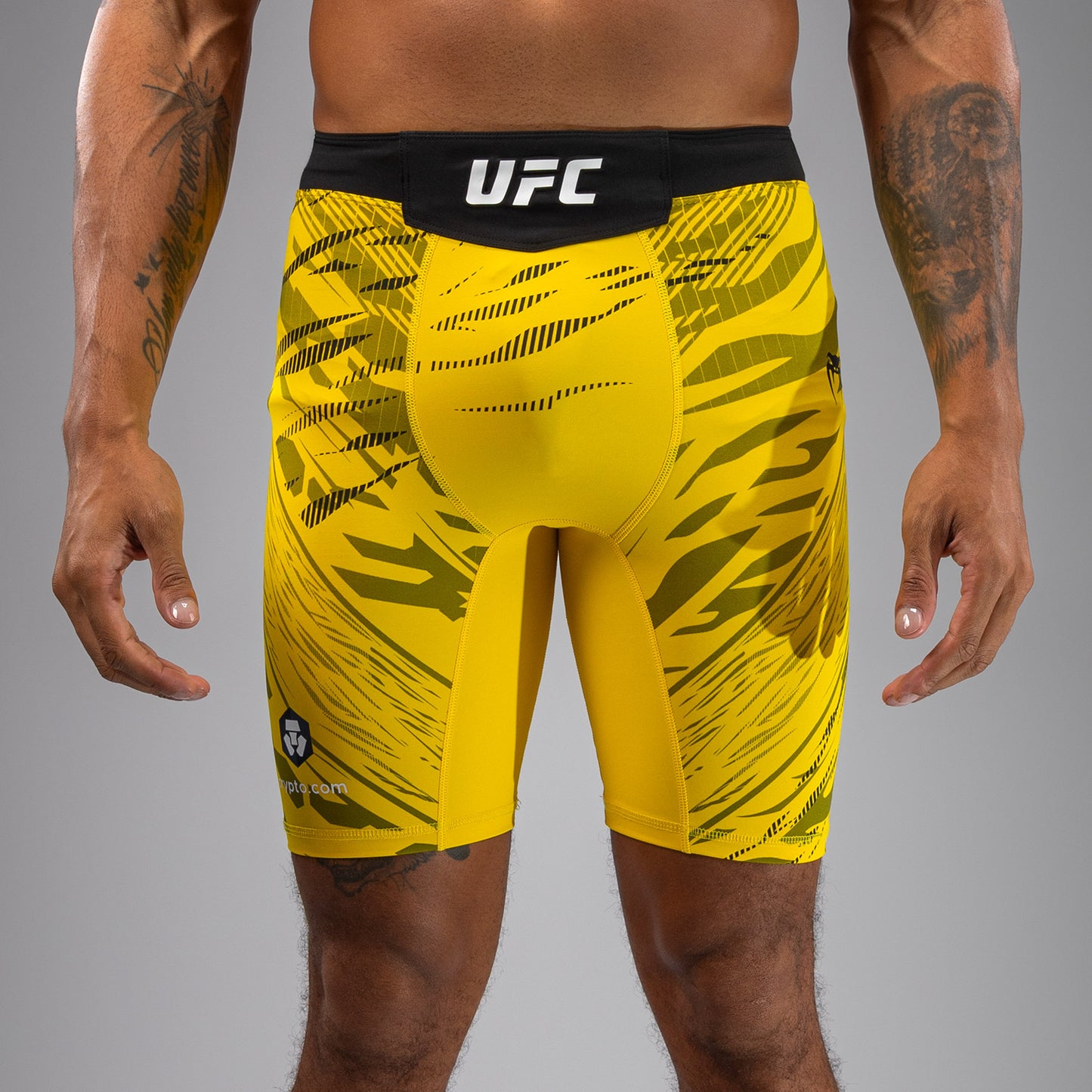 UFC Fusion by Venum Authentic Fight Night Vale Tudo Shorts per Uomo - Giallo