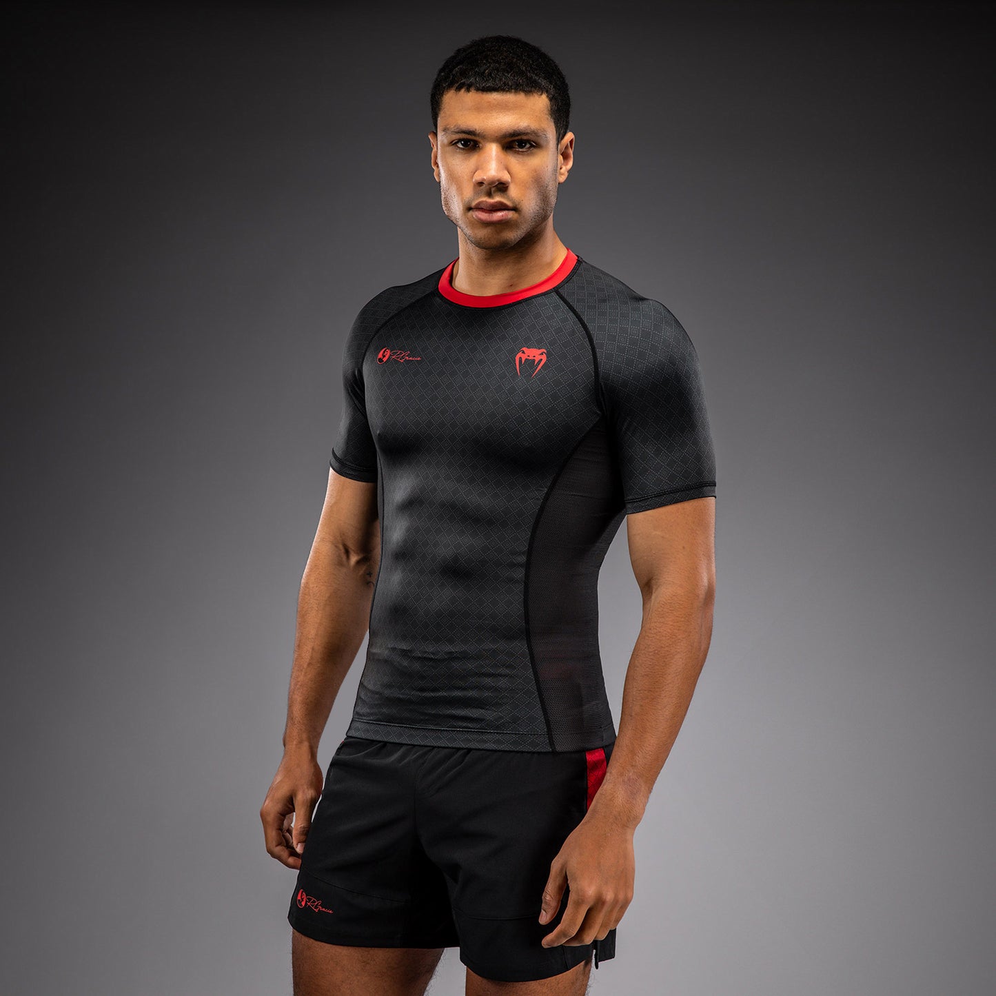 Venum x Roger Gracie Signature Rashguard a Maniche Corte - Nero/Rosso