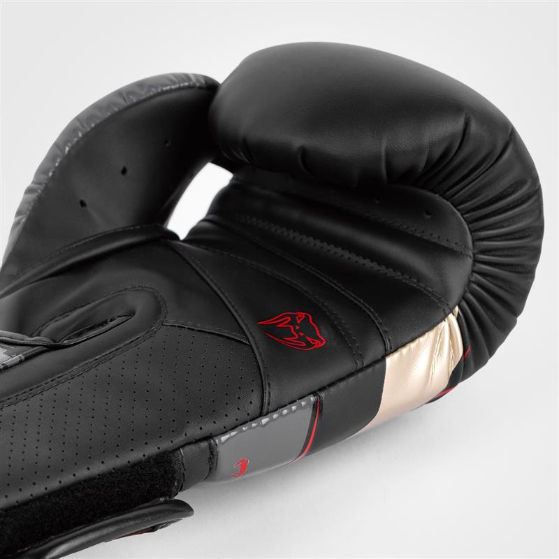 Venum Elite Evo Guanti da Boxe - Nero/Oro/Rosso