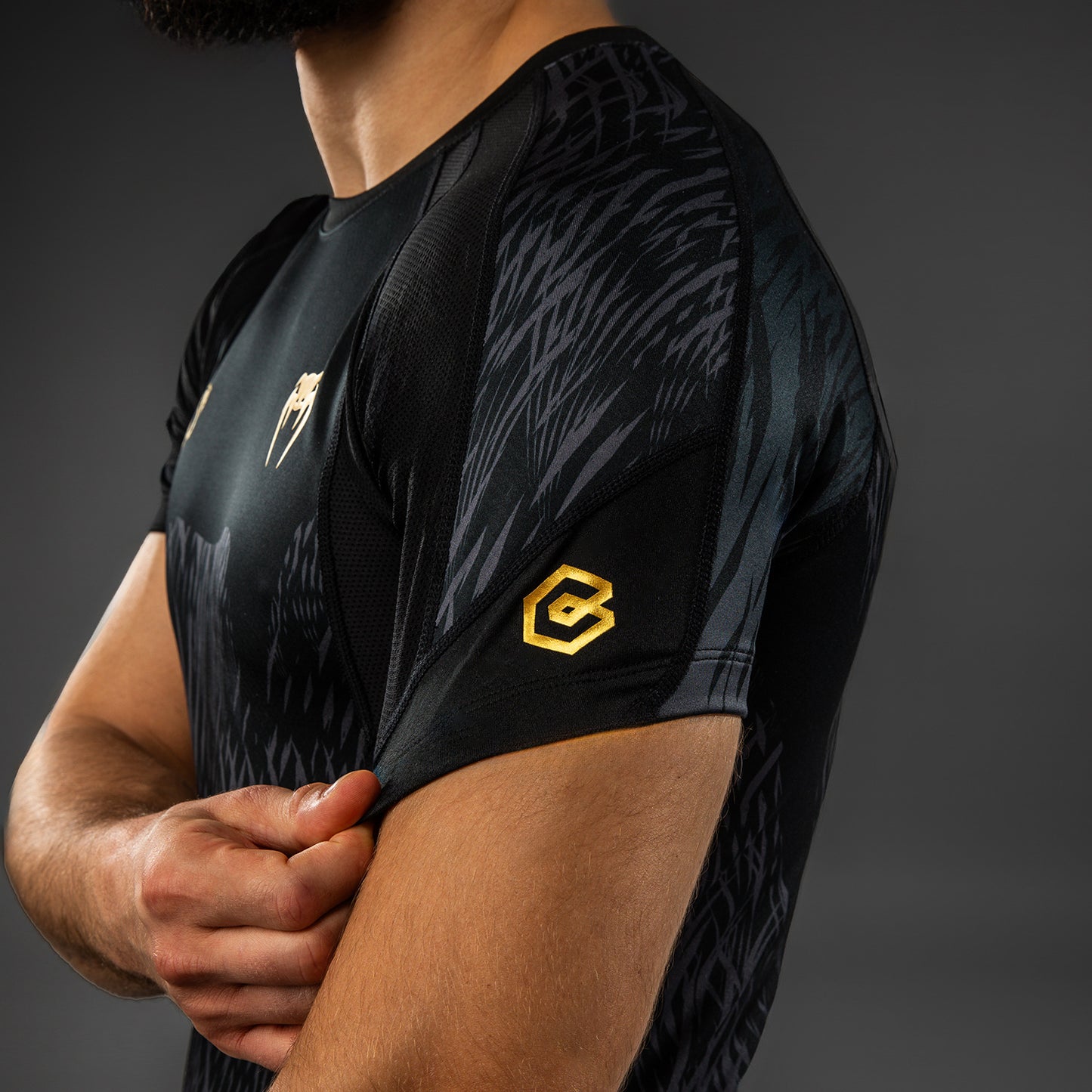 Venum x Chimaev Rashguard a Maniche Corte - Nero/Grigio