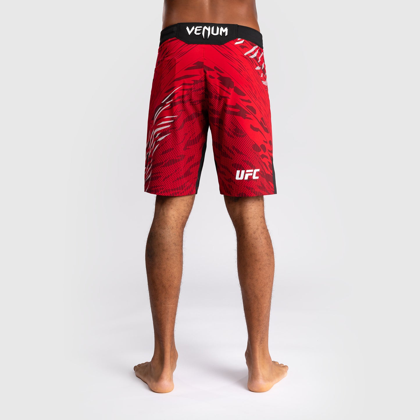 UFC Fusion by Venum Personalizzati Authentic Fight Night Shorts da Lotta per Uomo - Fit Largo - Rosso