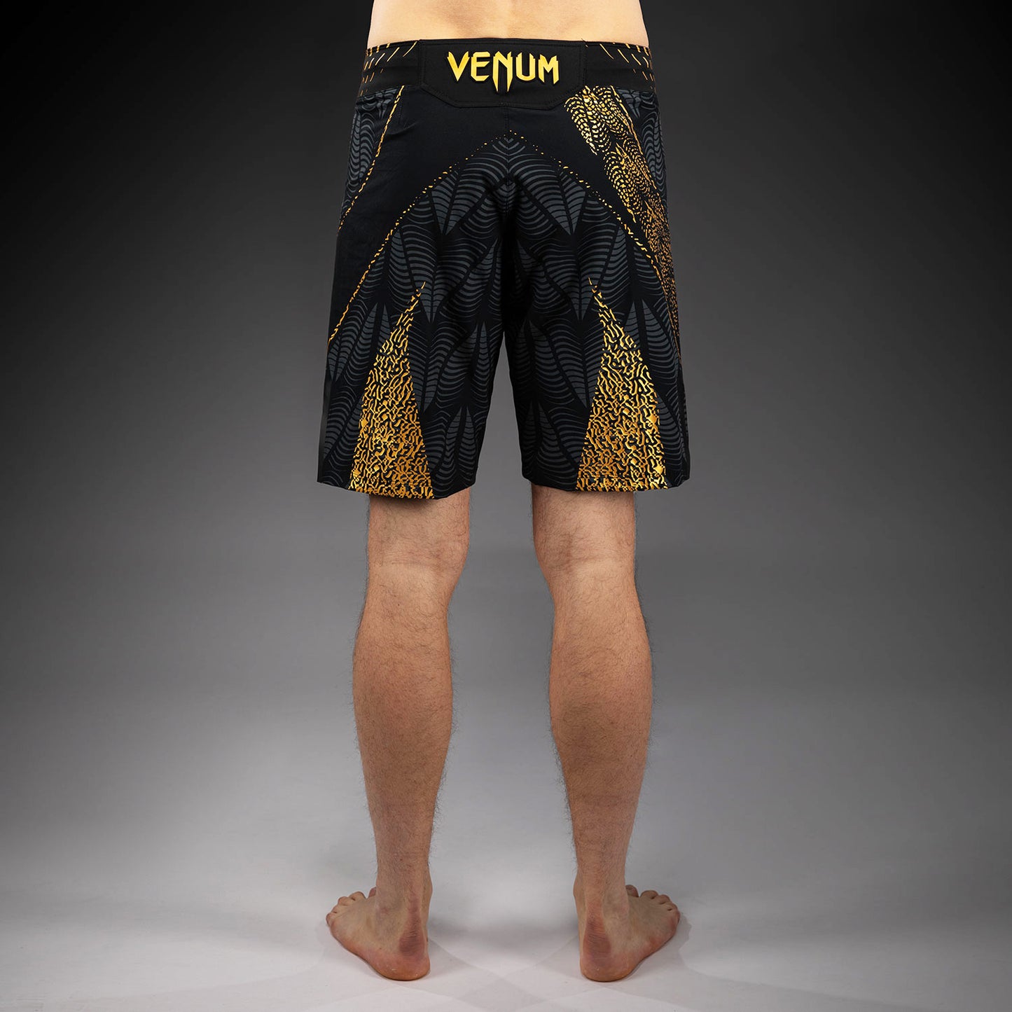UFC Zenith by Venum Authentic Fight Night Pantaloncini da combattimento Fit lungo Uomo - Champion