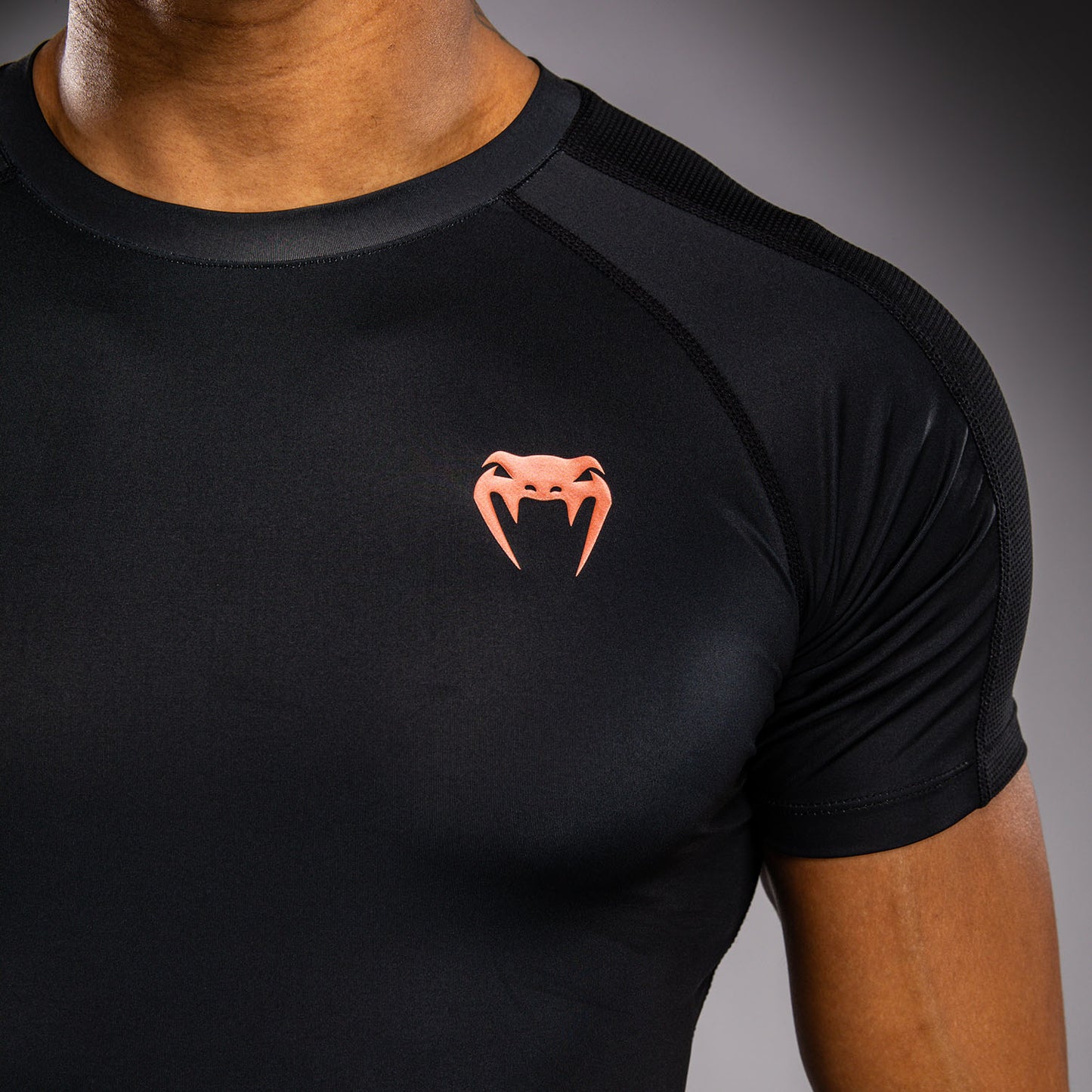 Venum Thunder Dragon Rashguard a Maniche Corte – Nero/Grigio/Rame