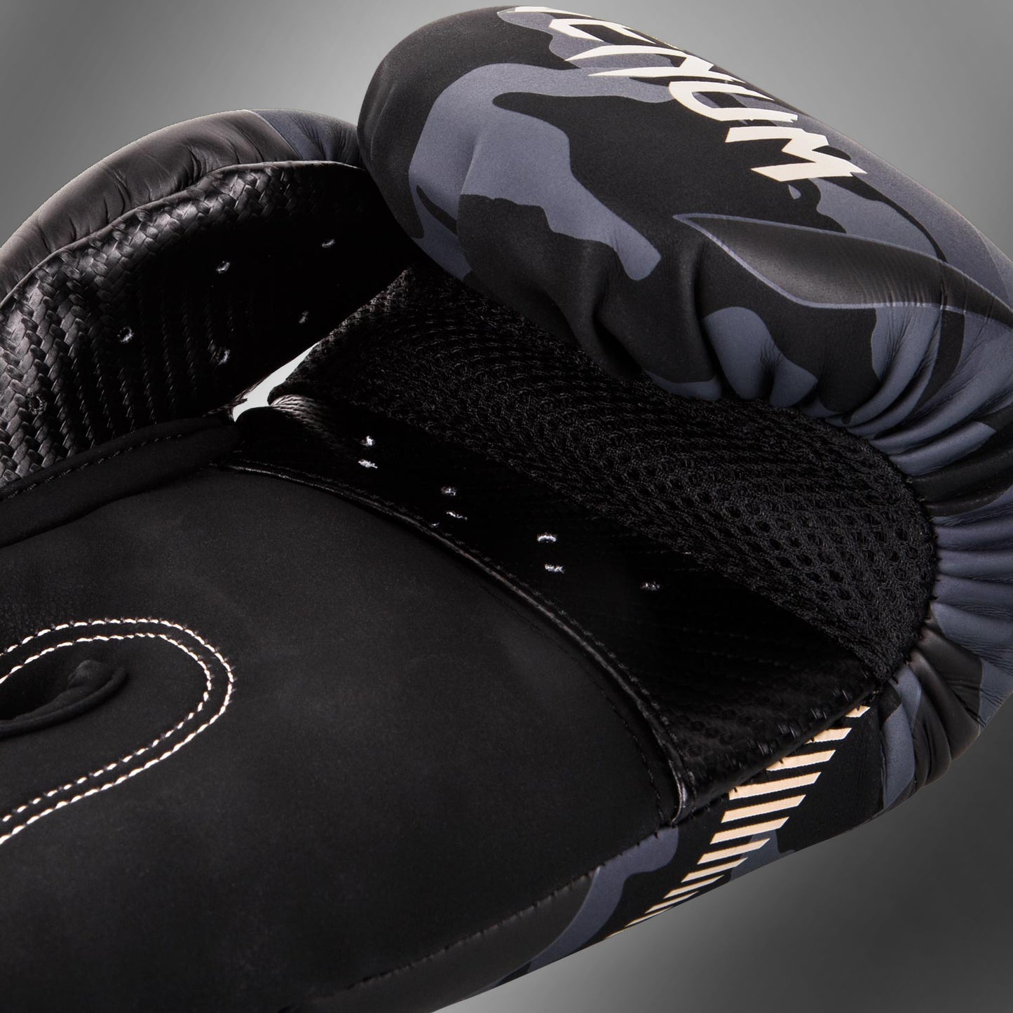 Venum Impact Guantoni da Boxe - Camo Scuro/Sabbia