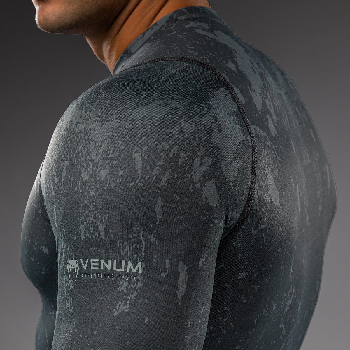 Venum x Batman Rashguard a maniche lunghe - Nero/Grigio/Rosso