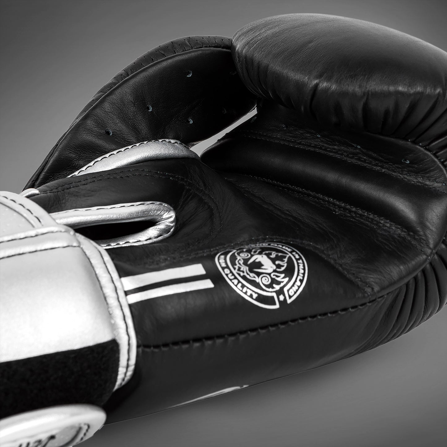 Guantoni da boxe Venum Power 2.0 - Nero/Argento