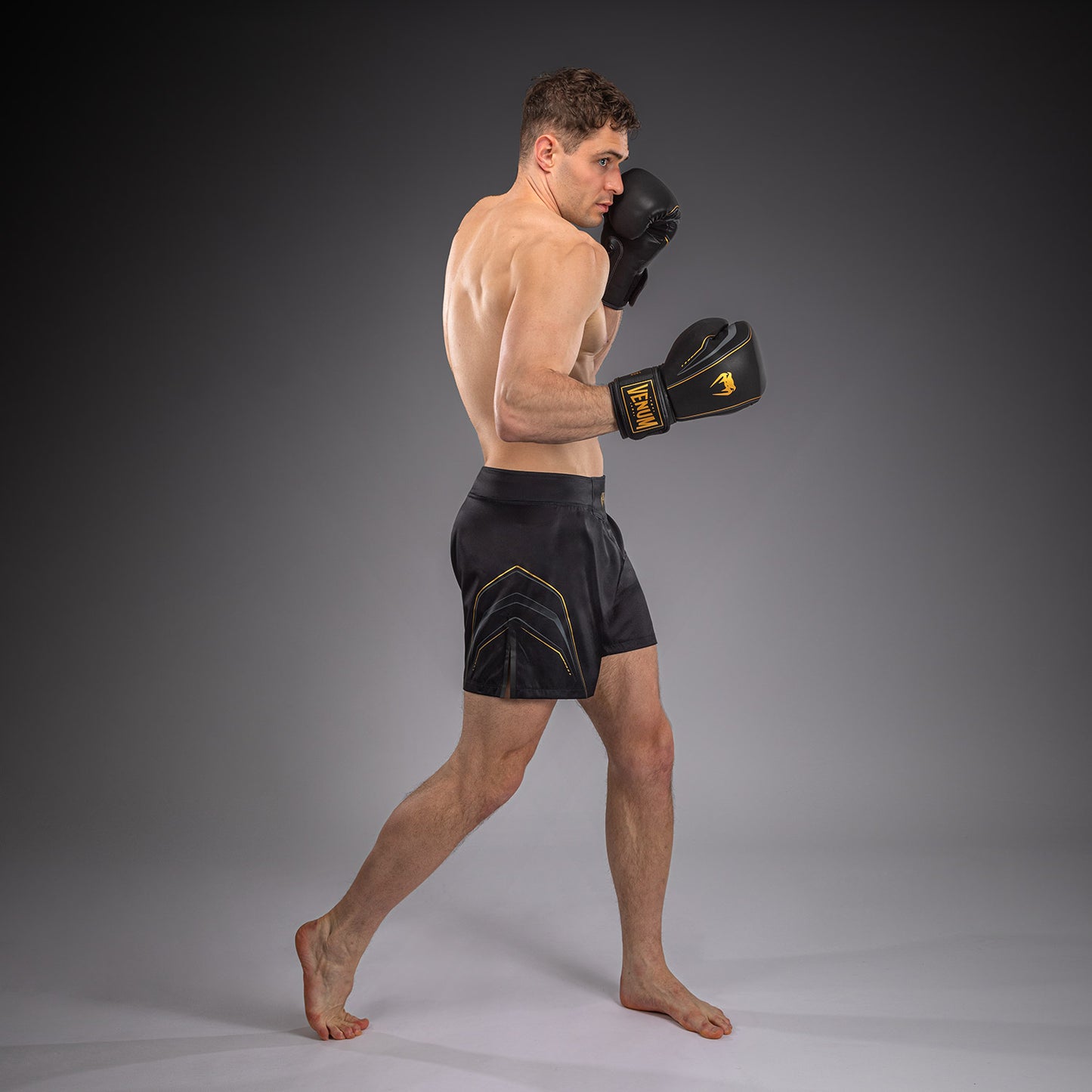 Venum Streamline Pantaloncini da Combattimento – Nero/Oro