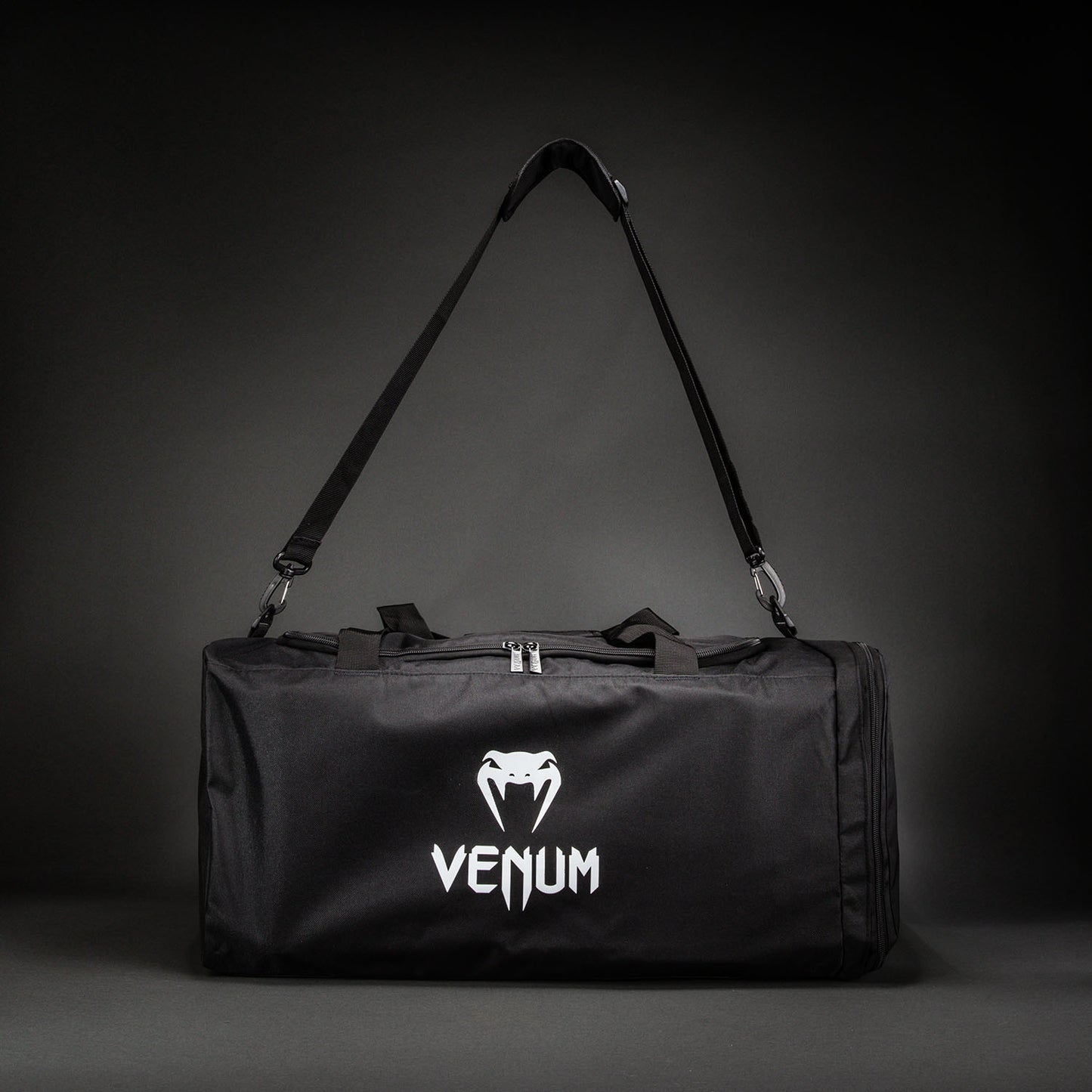 Venum Essential Borsa Sportiva (61L) – Nero