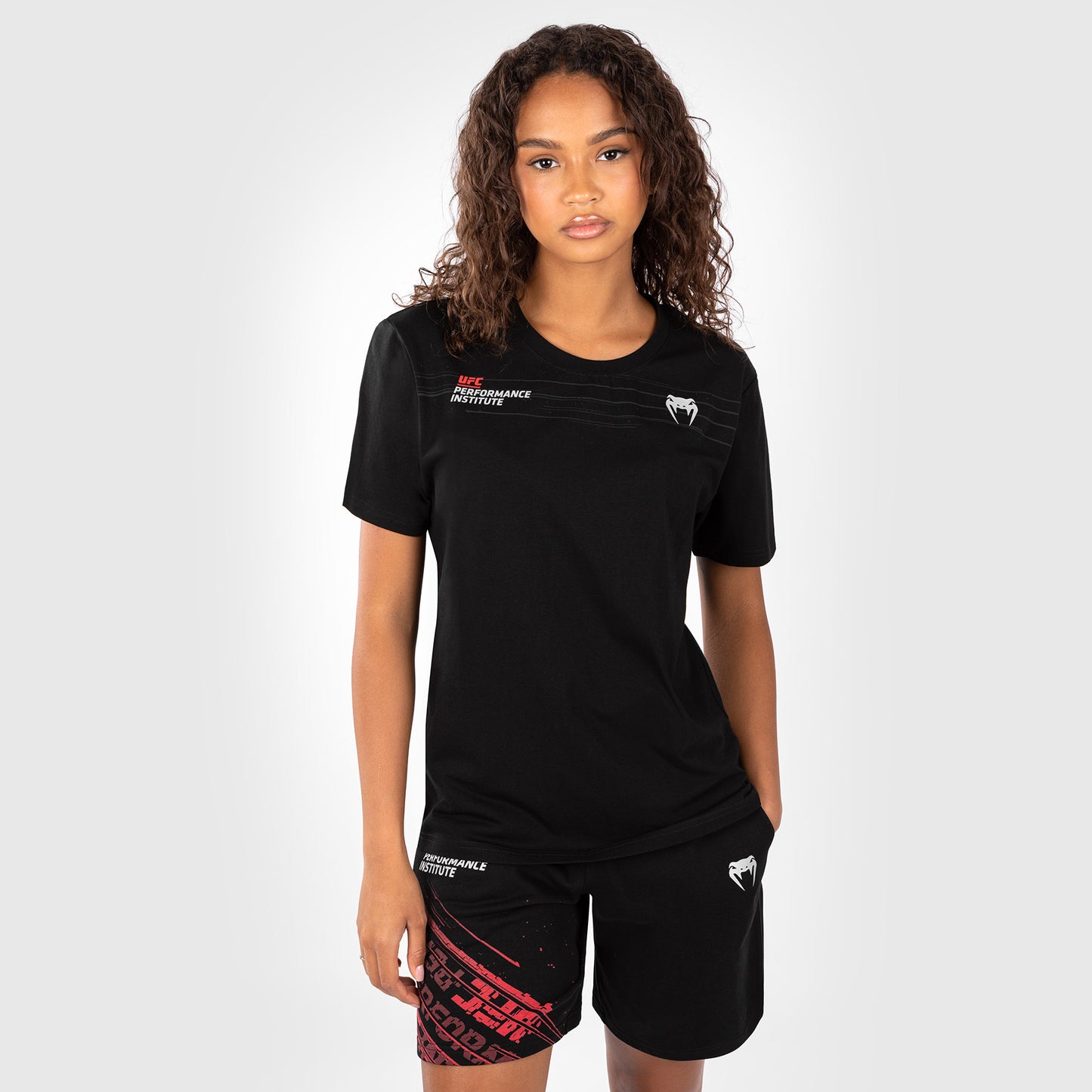 UFC Venum Performance Institute 2.0 Maglietta da donna - Nero/Rosso