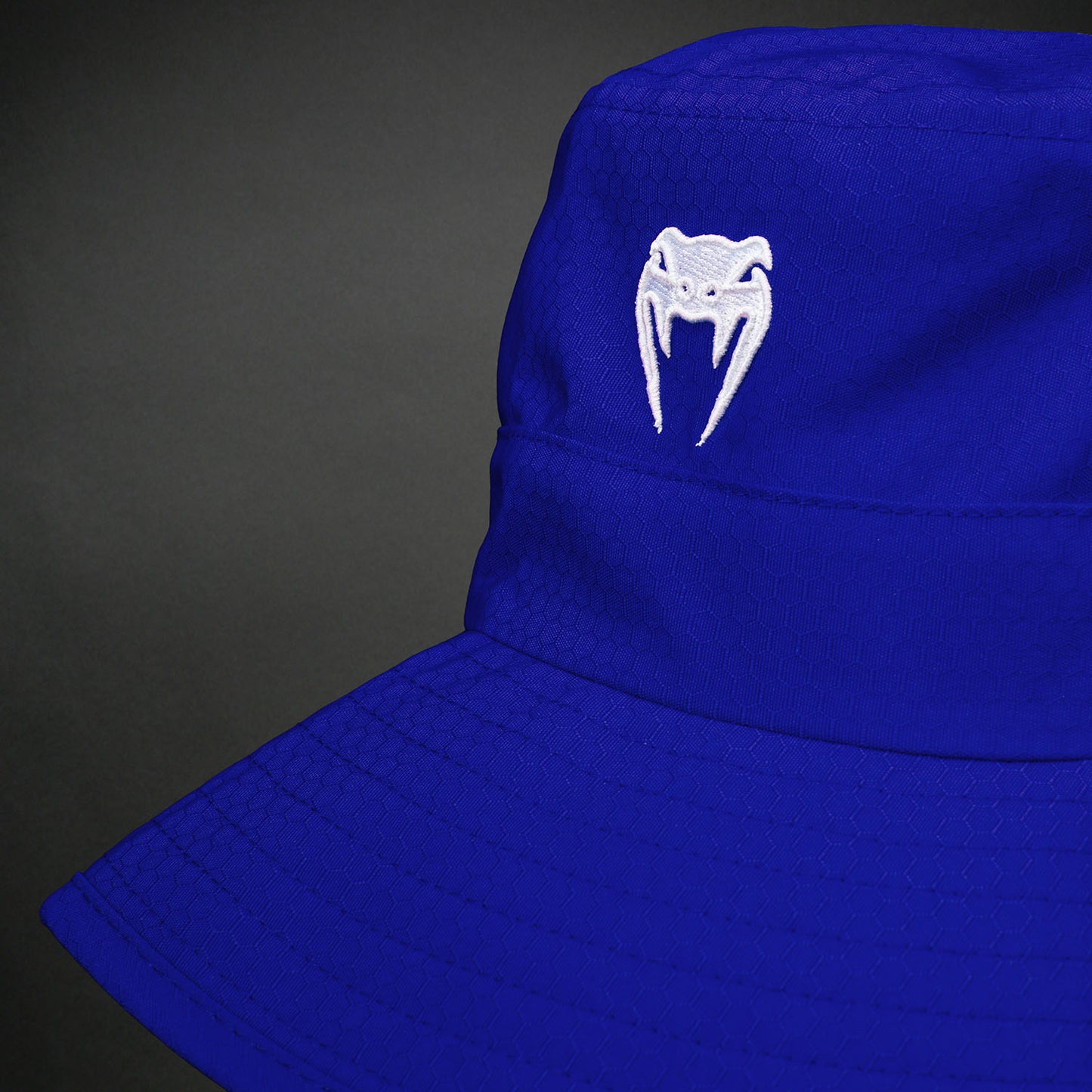 Venum Lineup Berretto a Secchiello – Blu Reale/Bianco