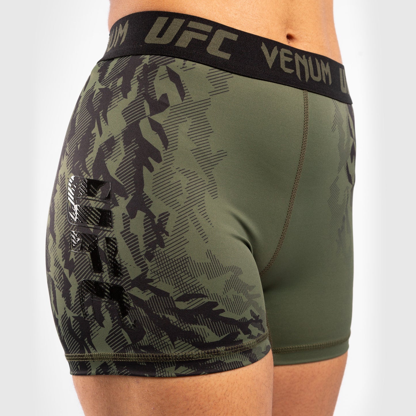 Venum UFC Authentic Fight Week Pantaloncini Performance a Compressione da Donna – Kaki