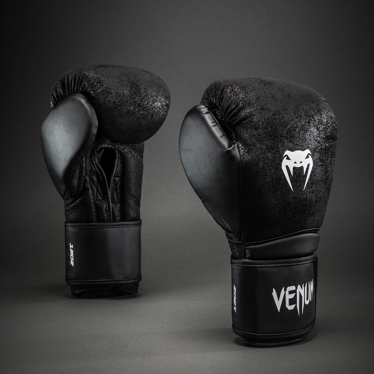 Venum Stone 2.0 Guantoni da boxe Nero