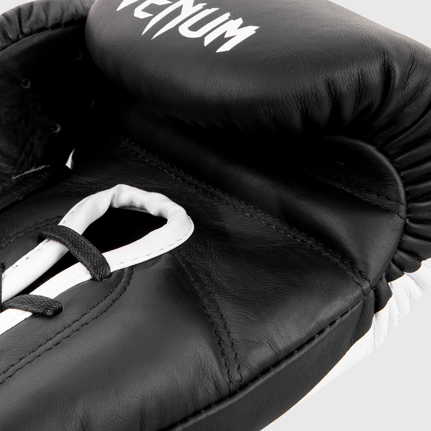 Guantoni da boxe professionali Venum Giant 2.0 – Lacci