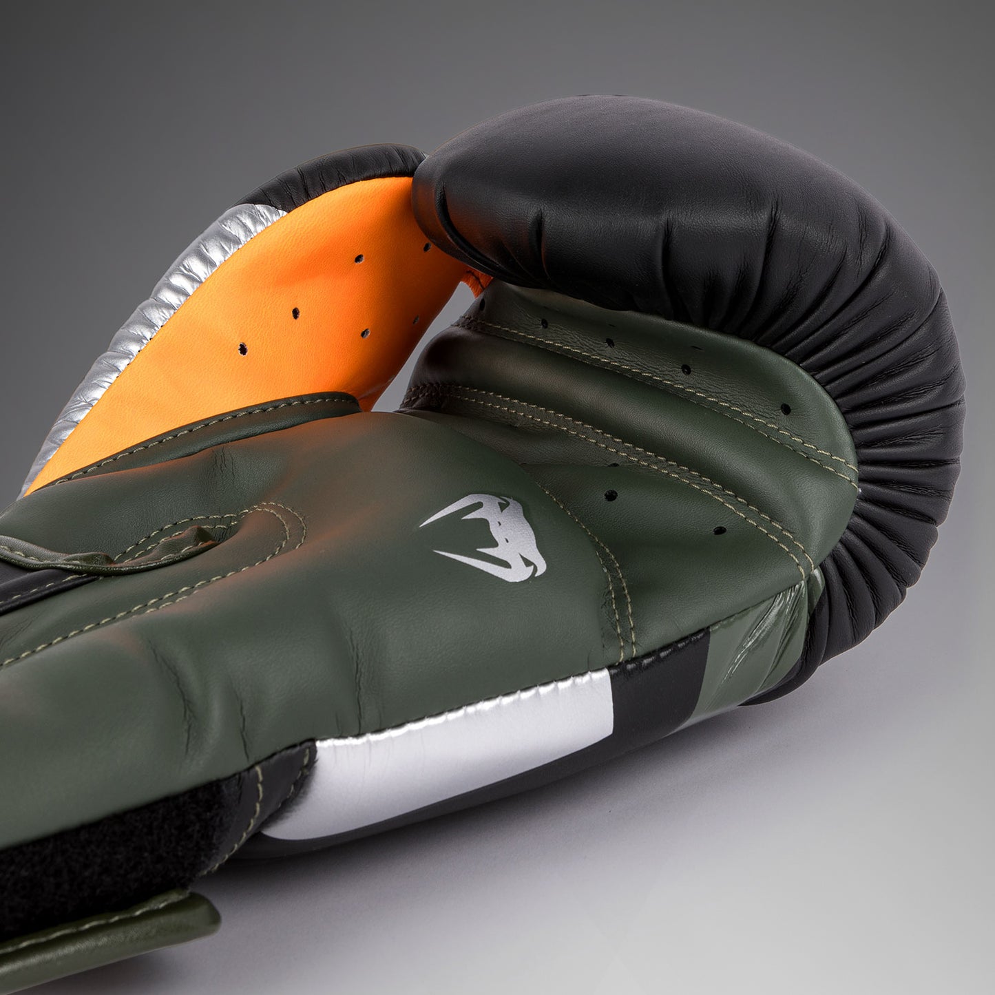 Venum Elite Guantoni da boxe - Nero/Argento/Kaki