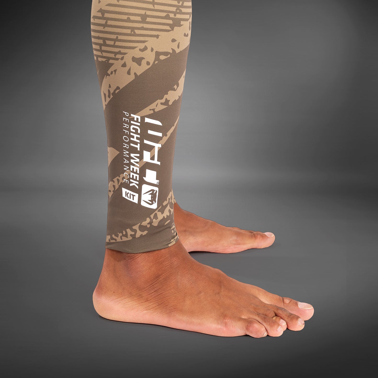 UFC Adrenaline by Venum Fight Week performance Pantaloni A Compressione - Desert Camo