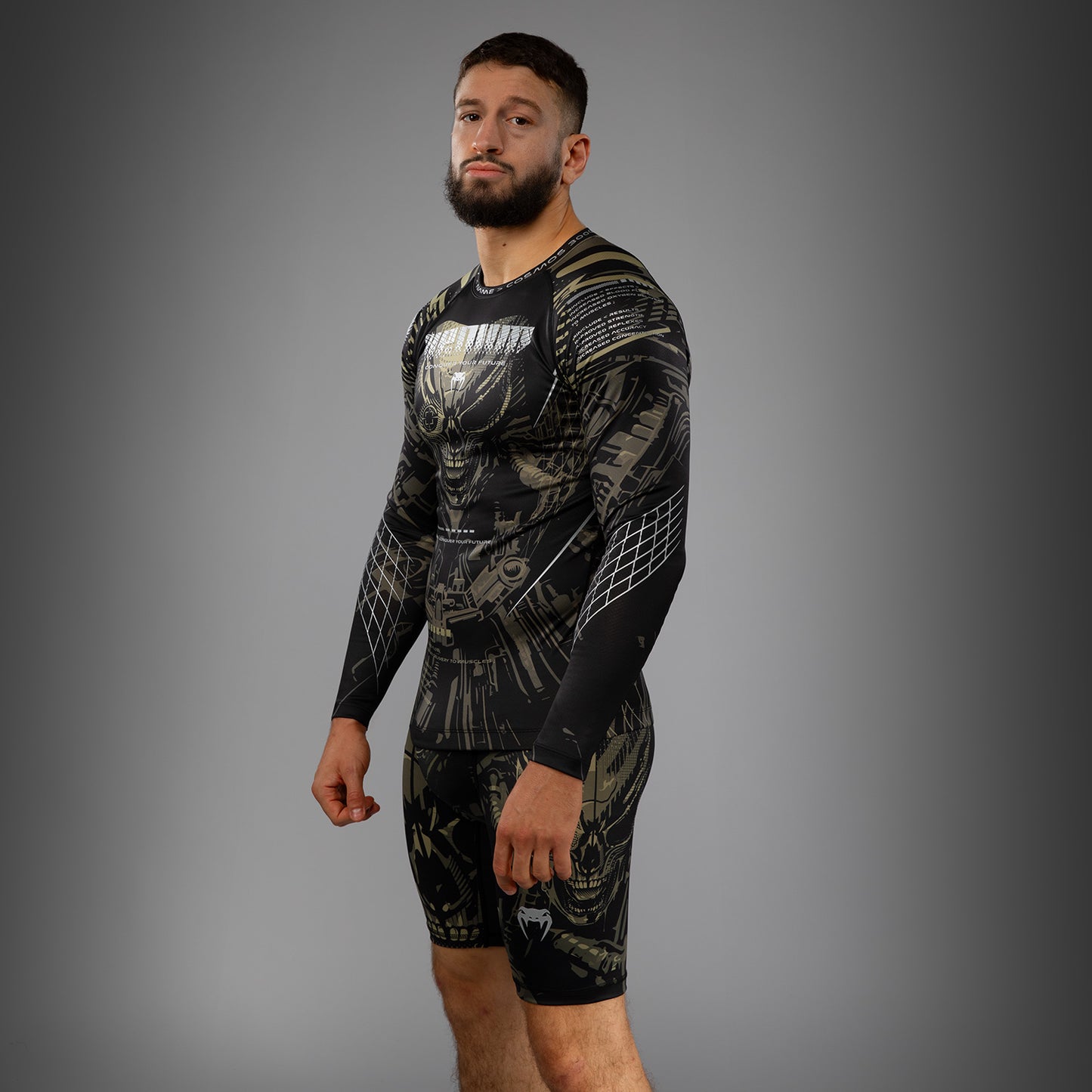 Venum Invader Rashguard a Maniche Lunghe - Nero/Sabbia