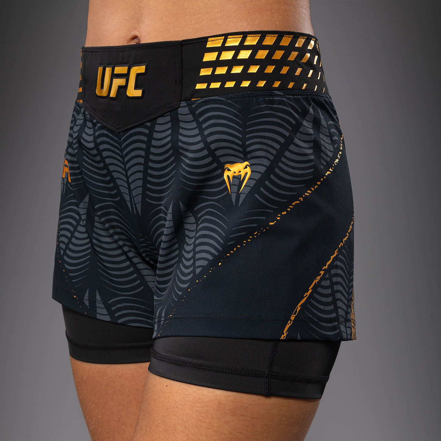 UFC Zenith by Venum Authentic Fight Night Pantaloncini da combattimento Fit corto Donna Personalizzato - Champion