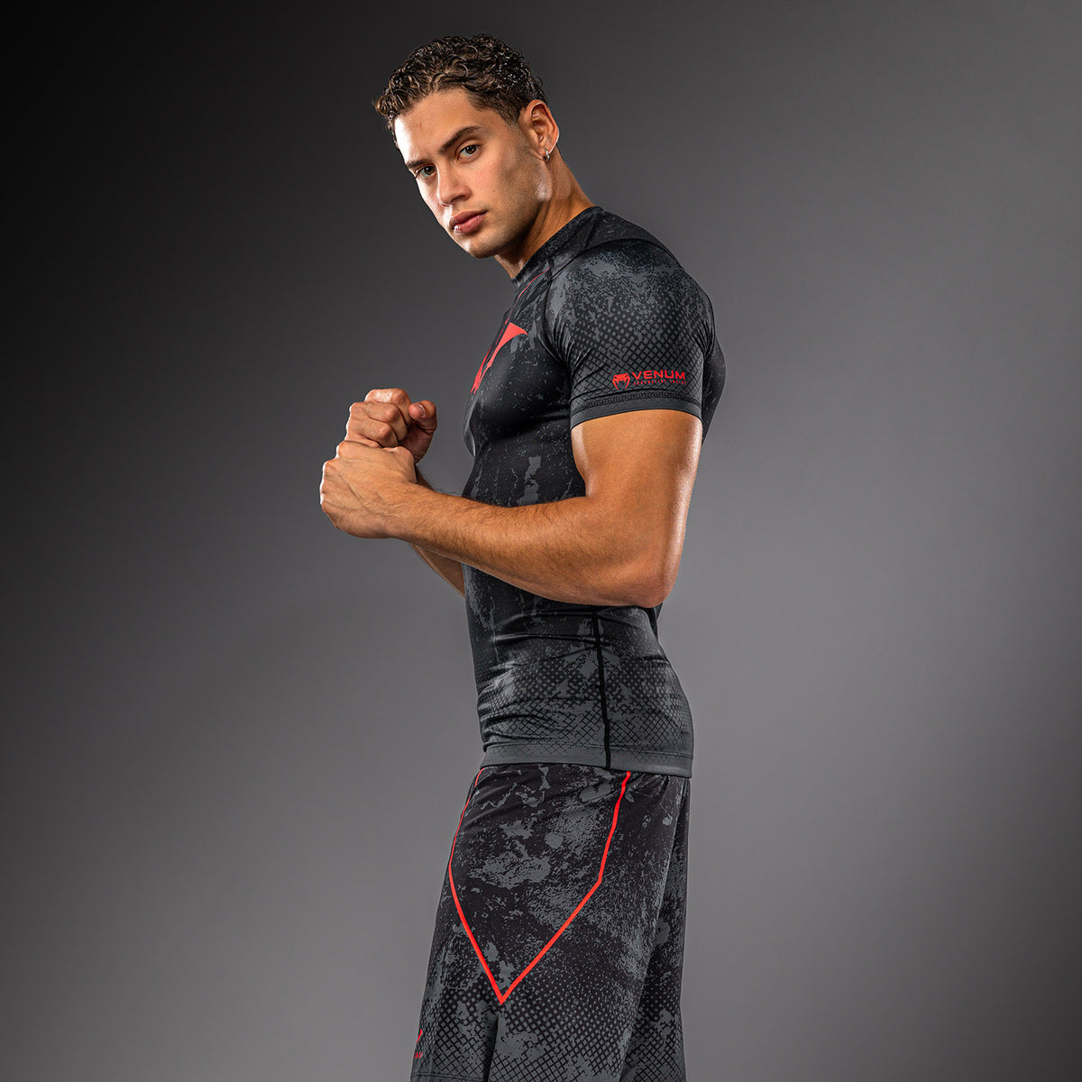Venum x Batman Rashguard a maniche corte - Nero/Grigio/Rosso