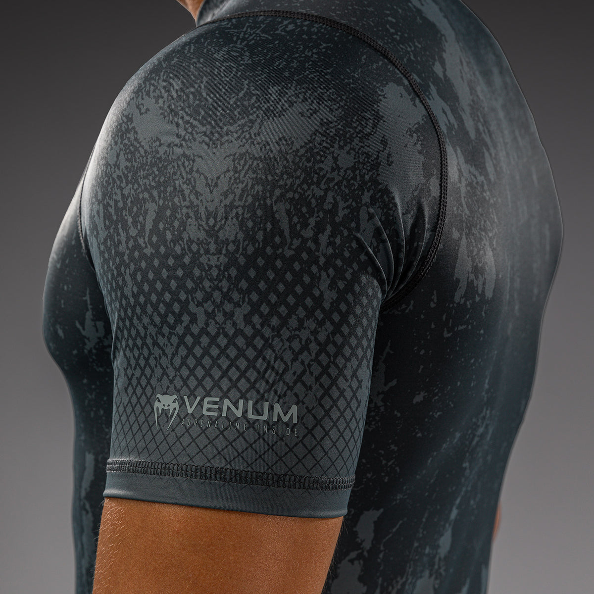 Venum x Batman Rashguard a maniche corte - Grigio