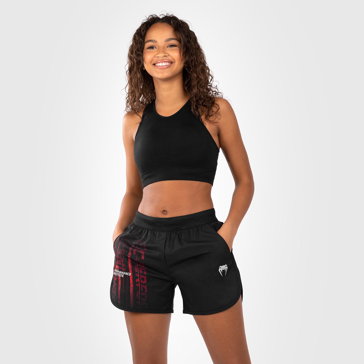 UFC Venum Performance Institute 2.0 Pantaloncini da Donna - Nero/Rosso