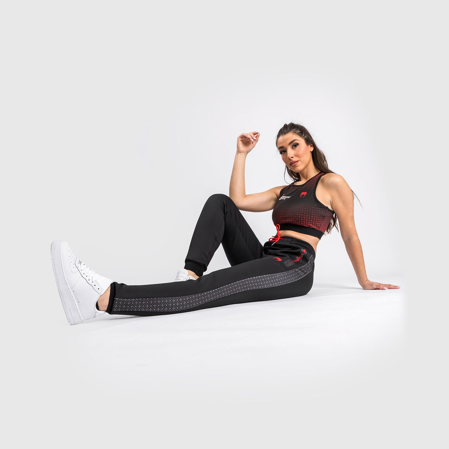 Pantaloni da tuta Venum UFC Performance Institute - Per Donna - Nero/Rosso