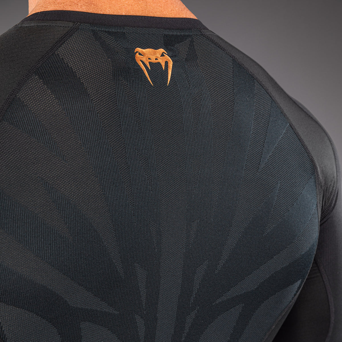 Venum G-Fit Revolution Rashguard a maniche lunghe - Nero/Rame