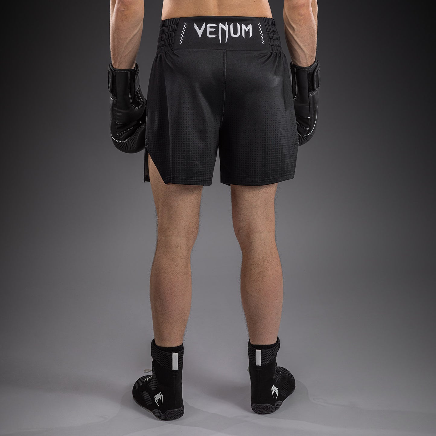 Venum Stealth Pantaloncini da Boxe – Nero/Bianco