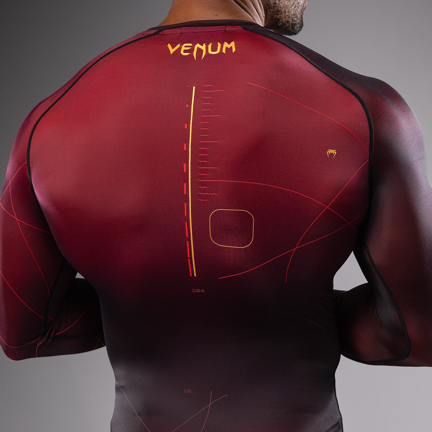 Venum Tactical XT Rashguard a maniche lunghe - Nero/Bordeaux/Oro