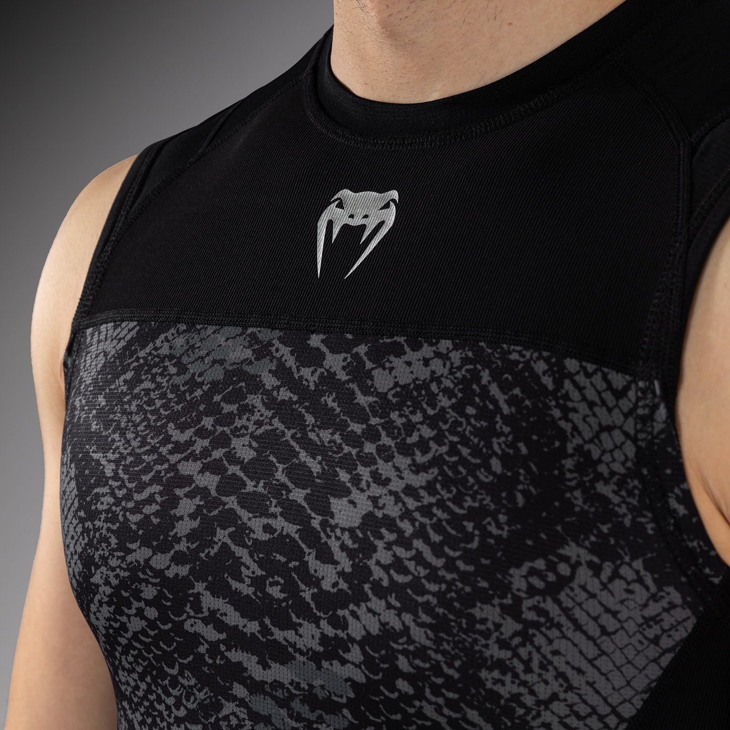 Venum G-Fit Scales Rashguard Senza Maniche – Nero/Grigio Carbone