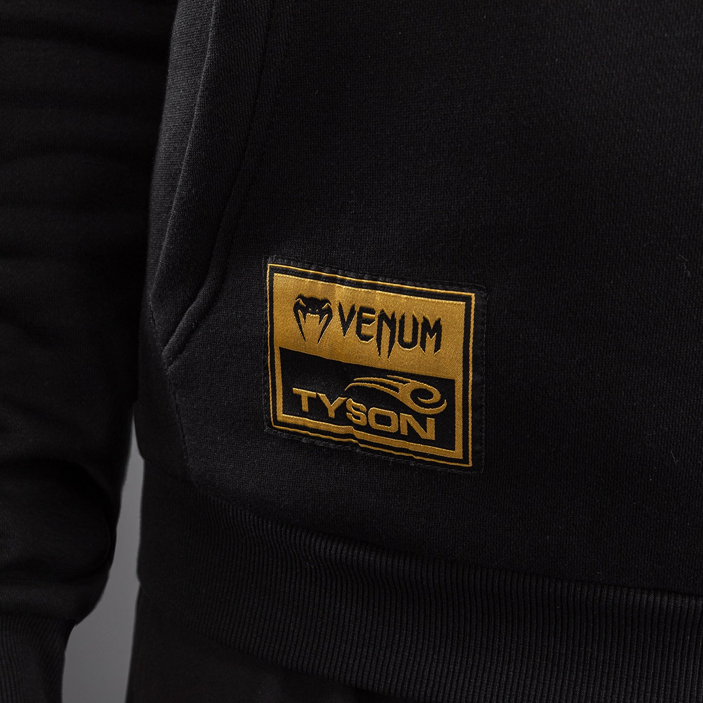 Venum x Mike Tyson Tiger Felpa con Cappuccio - Nero/Oro