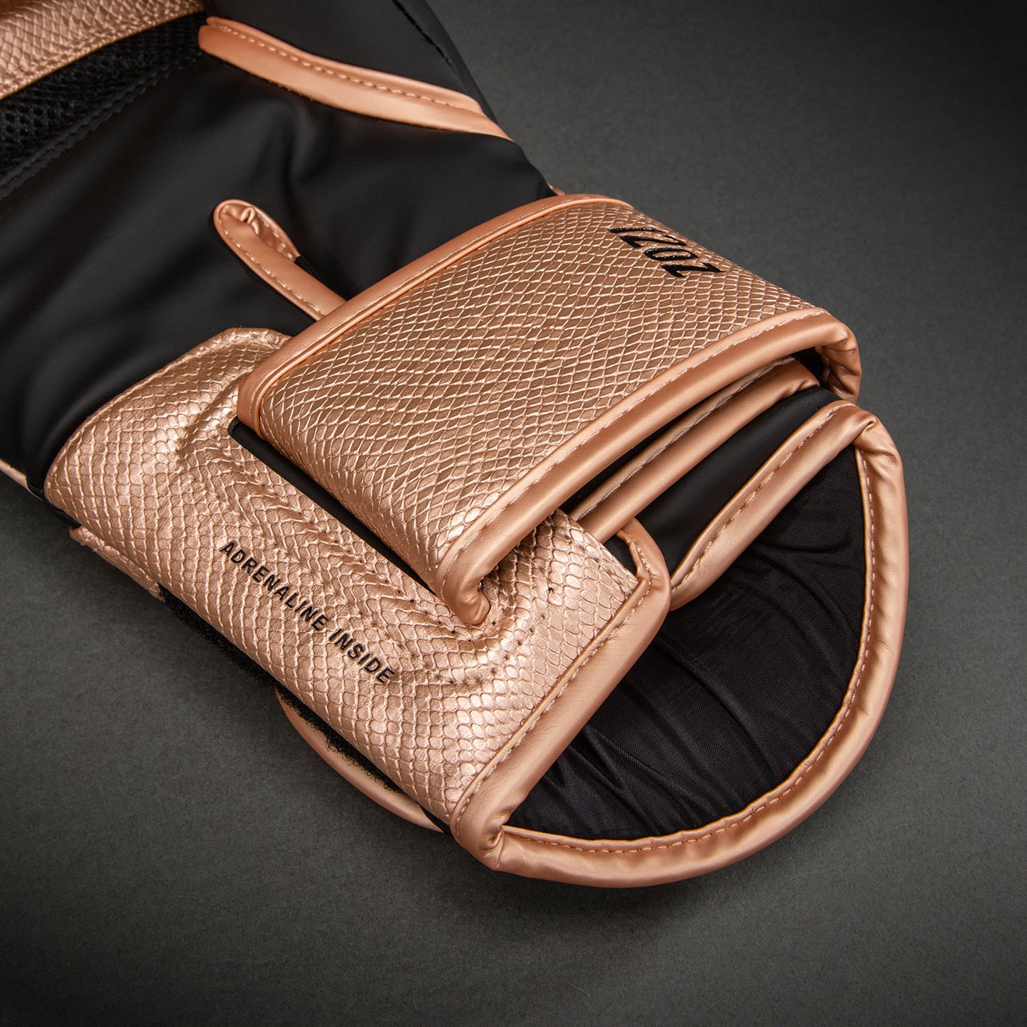 Venum Challenger 4.0 Scales Guantoni da boxe – Rosa Perlato/Nero