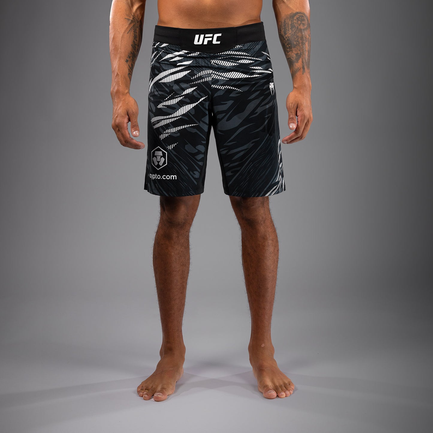 UFC Fusion by Venum Authentic Fight Night Shorts da Lotta per Uomo - Fit Largo - Nero