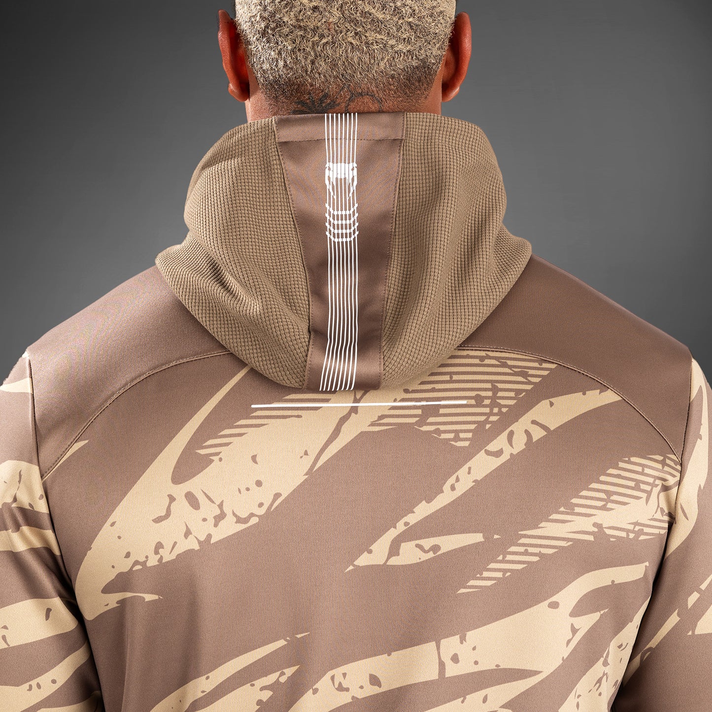 UFC Adrenaline by Venum Fight Week Felpa Con Cappuccio e zip da Uomo - Deserto Camo
