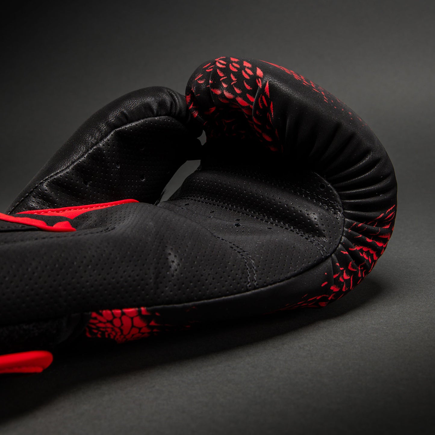 Venum Matupa Guantoni da boxe - Nero/Rosso/Argento