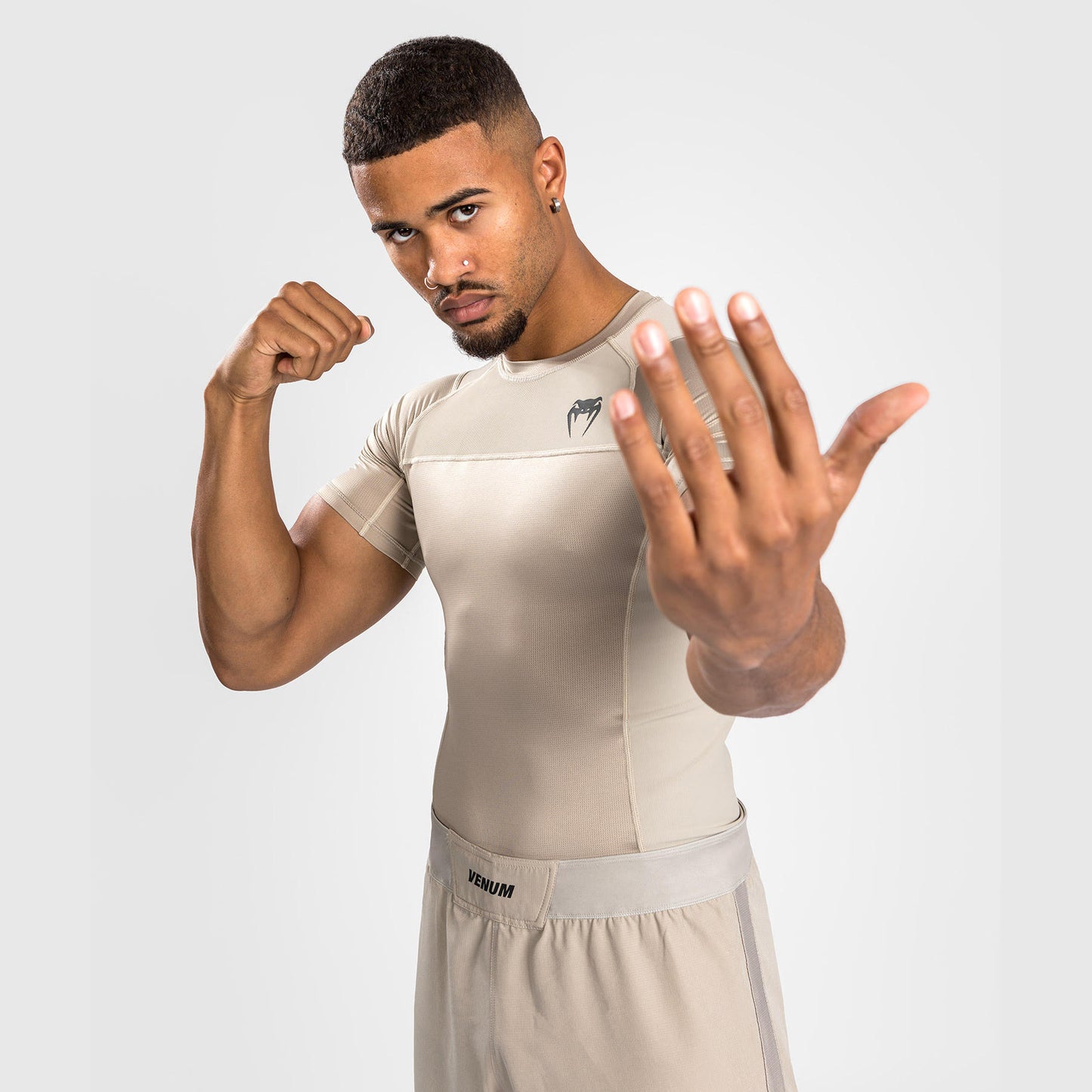 Venum G-Fit Air Rashguard a maniche corte - Sabbia