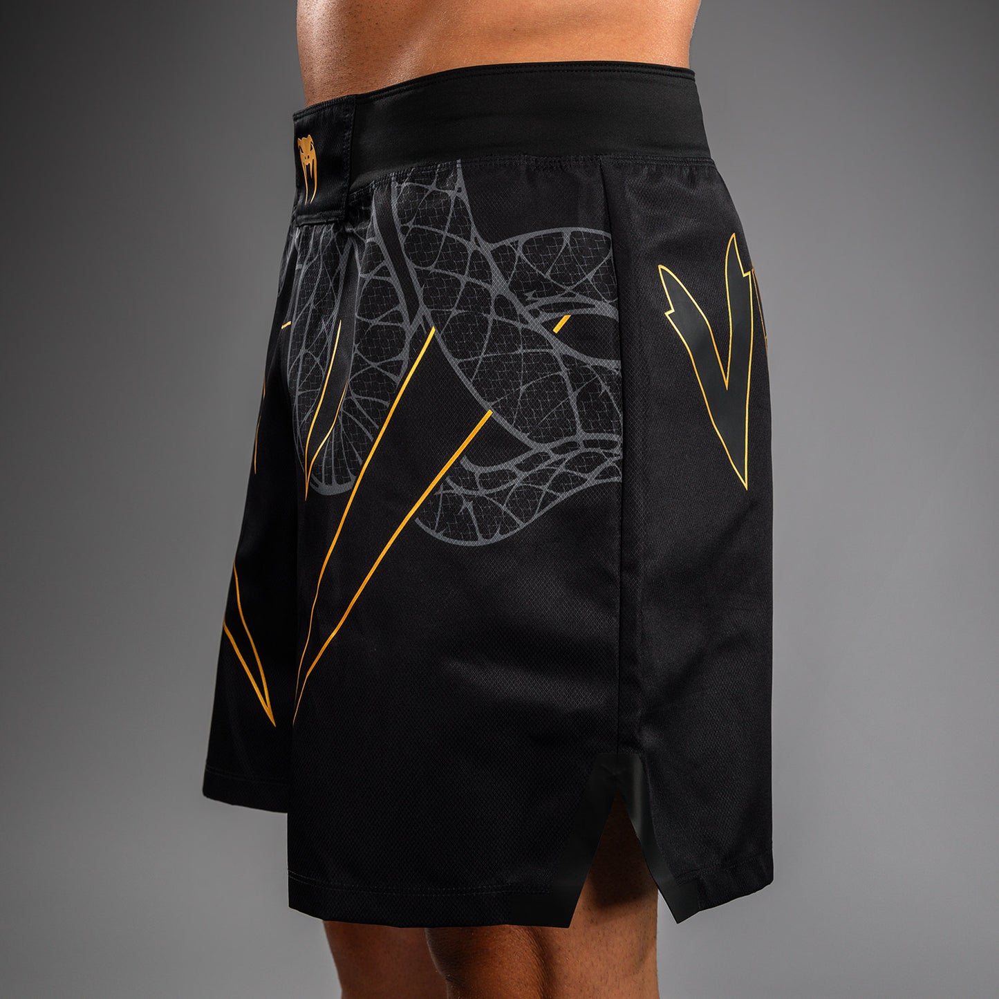 Venum Serpenti Pantaloncini da combattimento – Nero/Argento/Oro