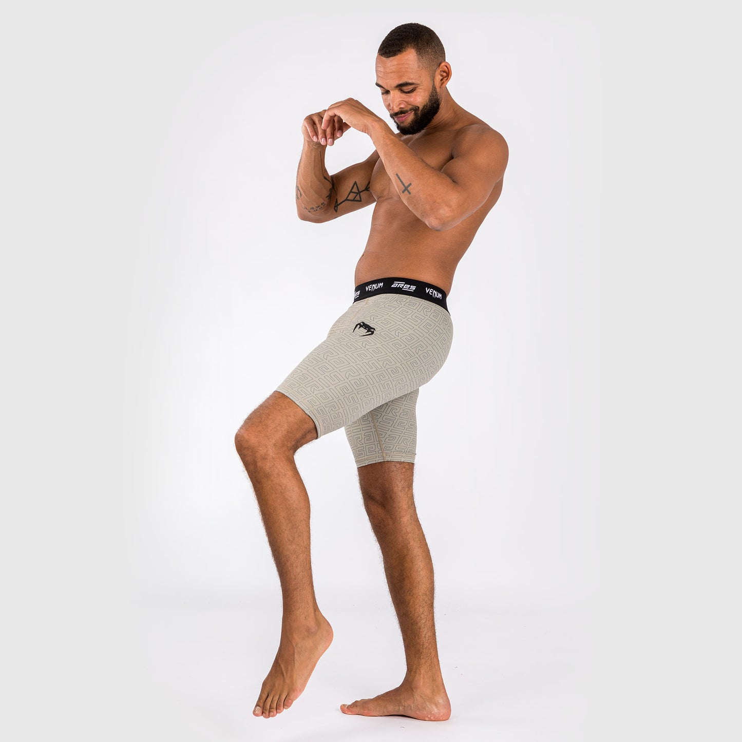 Venum x Ares 2.0 Pantaloncini a Compressione - Sabbia